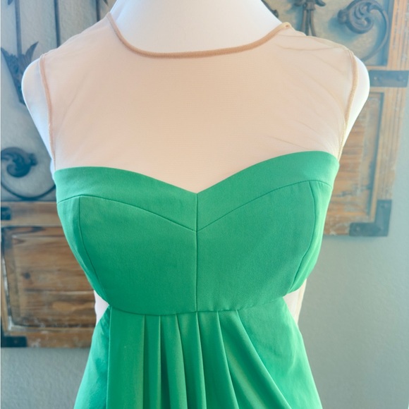 BCBGMaxAzaria Kelly Green Nude Mesh Insert Drape Front Sleeveless Mini -Sz 0 - Picture 5 of 16
